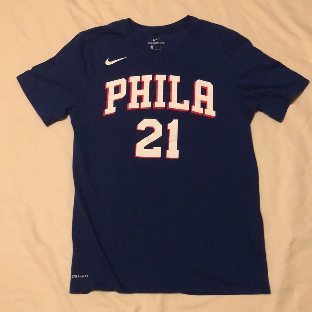 Nike Philadelphia Sixers Embiid sz medium t shirt